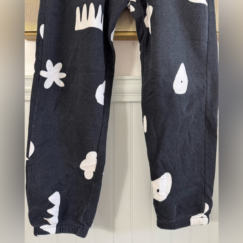 NIKE Mia Lee Artist Series Abstract Shapes Black And White Jogger Size Small - Picture 4 of 8